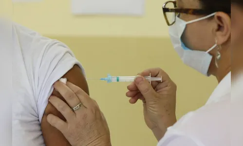 Mais de 1,5 milhão de pessoas já receberam a 1ª dose no PR