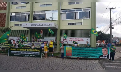 Manifestações em frente a SESA chocam profissionais