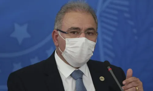 Ministro Queiroga pede aos EUA antecipação de vacinas