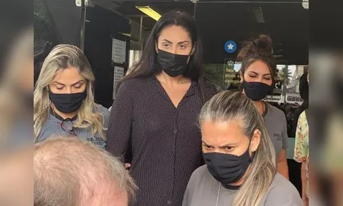 Monique Medeiros, mãe de Henry, testa positivo para Covid-19