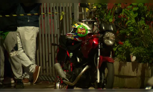 Motociclista morre após colidir contra carrinho de espeto