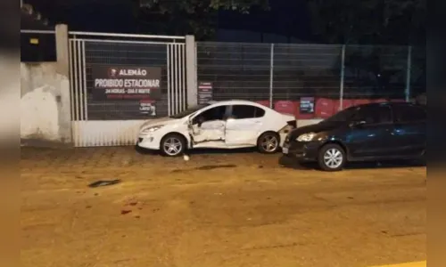Motorista bate em veículo mal estacionado de propósito; Veja