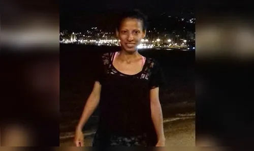 Mulher é encontrada morta dentro de casa; marido suspeito