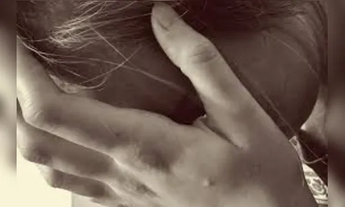 Mulher é vítima de assédio sexual