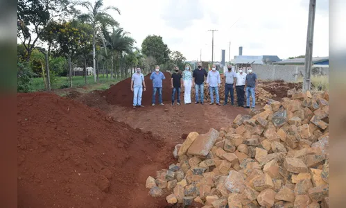 Ivaiporã vai pavimentar 140 quadras com pedra irregular
