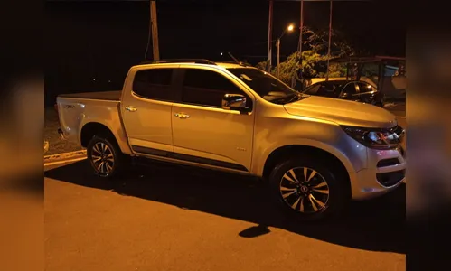 PM recupera caminhonete roubada já com as placas adulteradas