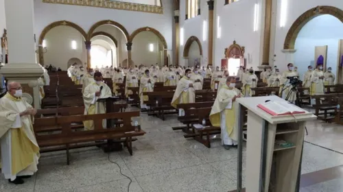 Padre Rezende fala sobre a programação para o Tríduo Pascal