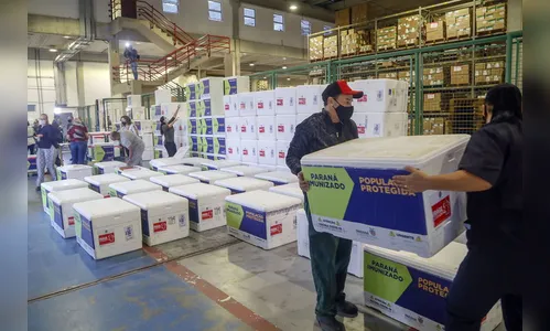 Paraná receberá mais 309,2 mil doses de vacinas contra covid