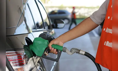 Petrobras anuncia redução do preço da gasolina