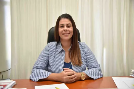 Prefeita de São João do Ivaí, Carla Suzi Emerenciano