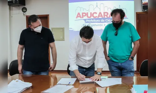 Prefeitura de Apucarana cede veículos para APAE