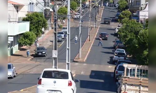 Prefeitura de Califórnia determina fechamento das lojas