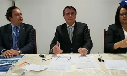 Presidente diz que entrou com ação no STF contra decretos