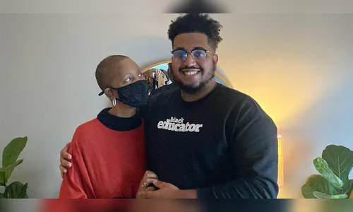 Professor vende sanduíches para realizar sonho de mãe