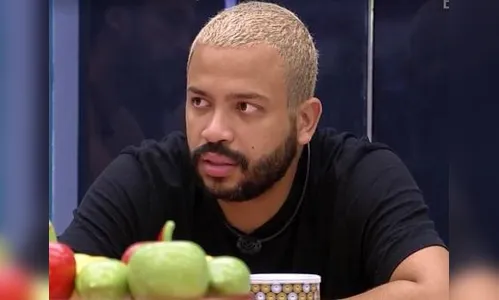 Projota reclama de banana disponível na xepa: “Tá de tiração?”