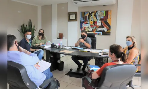 Proposta de capacitação para produtores é feita em reunião