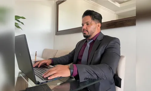 Renato Prado lança o seu primeiro livro