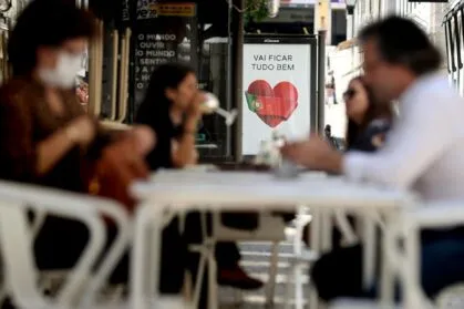 Restaurantes ficarão abertos até 22h no final de semana