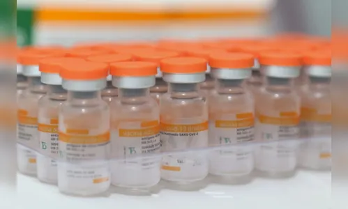 Sem insumos, Butantan suspende produção da vacina Coronavac