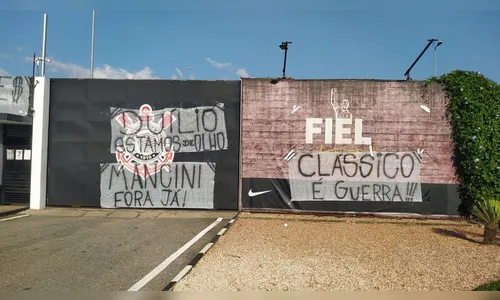 Torcida organizada protesta e pede saída de Mancini