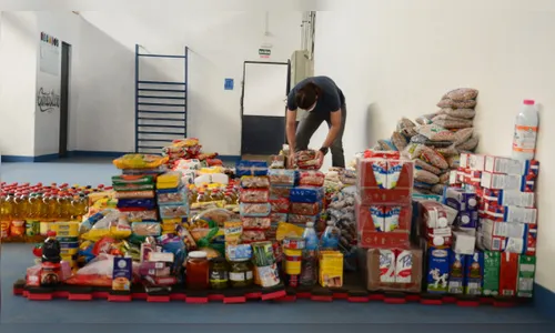 Vacina Solidária arrecada 2,5 t de alimentos em 3 dias