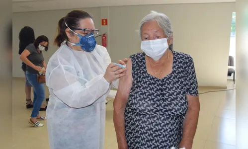 Vacinação de idosos com 80 anos ou mais começa na terça-feira em Ivaiporã