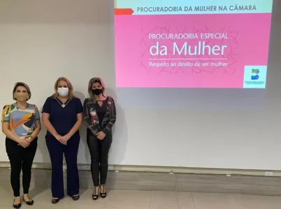 Vereadora participa de curso para implantar Procuradoria