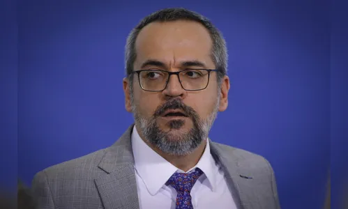 Weintraub é condenado a pagar R$ 40 mil reais à professores universitários