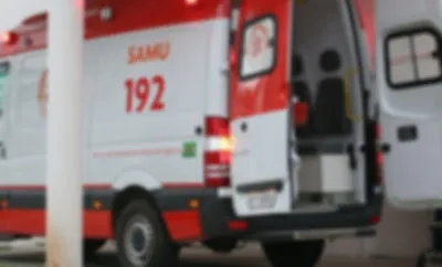 Adolescente dá a luz dentro de ambulância do SAMU