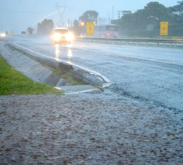 Apucarana registra 77 milímetros de chuva no domingo