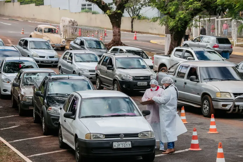 Apucarana vacina contra covid pessoas com 58 anos