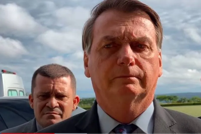 Bolsonaro diz que vetará PL sobre uso medicinal da maconha