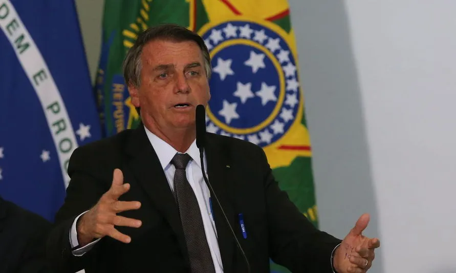 Bolsonaro garantiu que deverá vetar o aumento no fundo eleitoral de R$ 5,7 bilhões