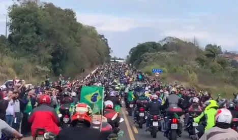 Bolsonaro repete ‘motociata’ em Santa Catarina