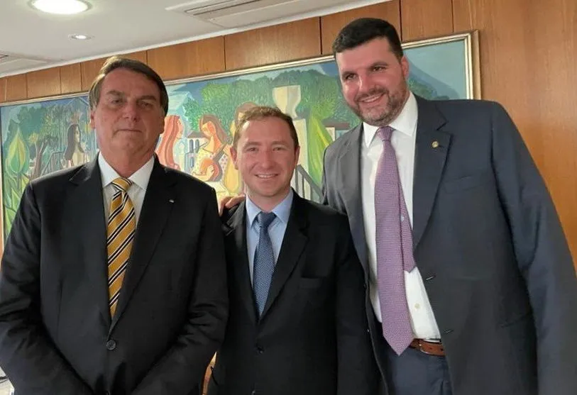 Deputado convida Bolsonaro para conhecer escola de Arapongas