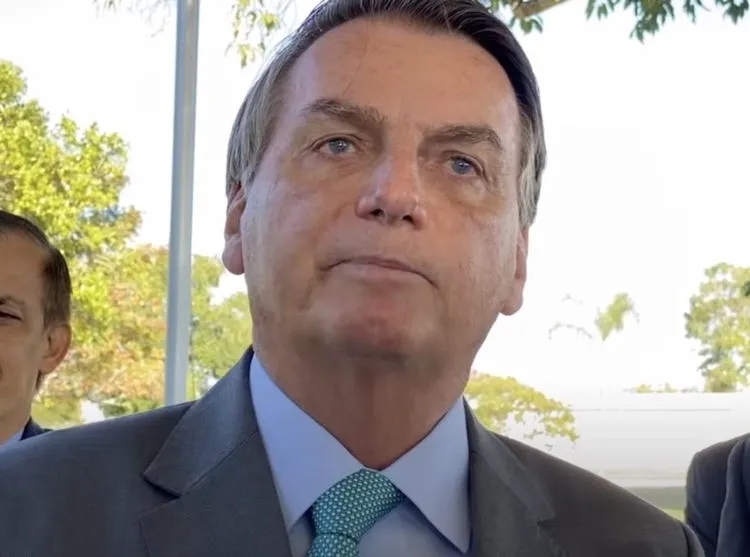 "É uma missão", diz Bolsonaro sobre salário de R$ 23 mil