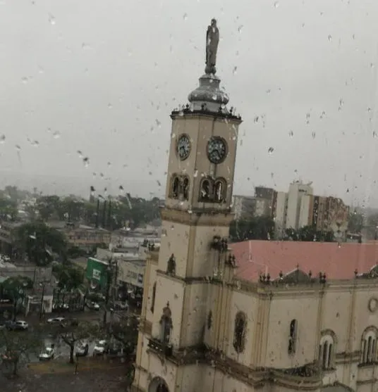Frente fria traz chuva para Apucarana e região