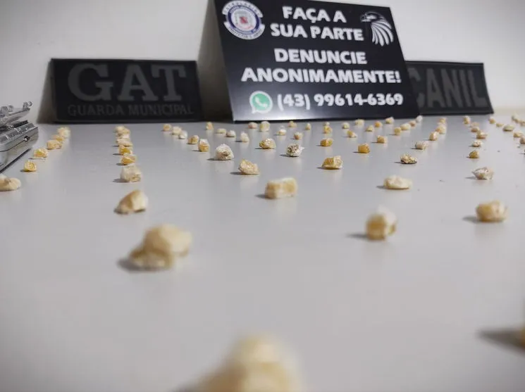 GM de Arapongas apreende 158 pedras de crack e prende homem