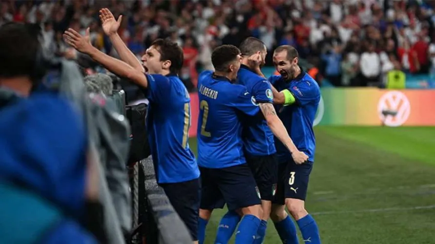 Itália vence a Inglaterra na final da Eurocopa