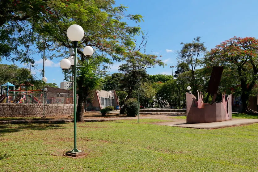 Junior da Femac anuncia revitalização de praça e parques