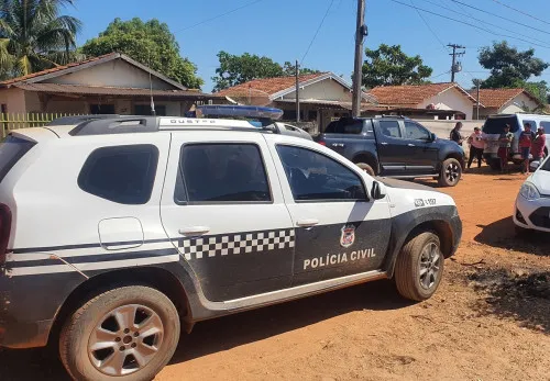 Pais embriagados dormem em cima de recém-nascido e o matam