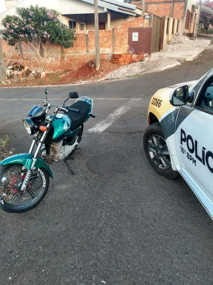 Polícia Militar apreende motocicleta em situação irregular