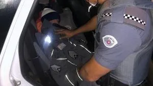 Polícia Militar resgata criança abandonada pela mãe no frio