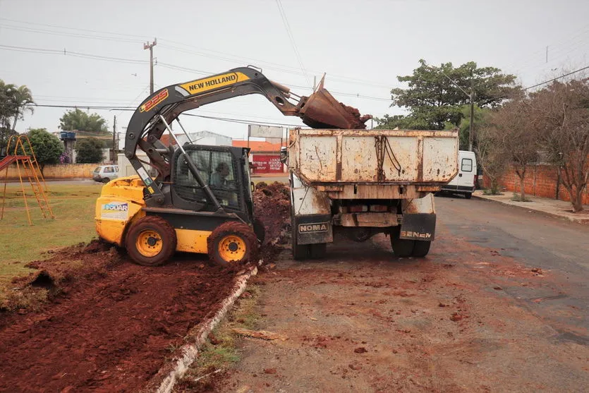 Praças da Zona Sul de Arapongas recebem melhorias