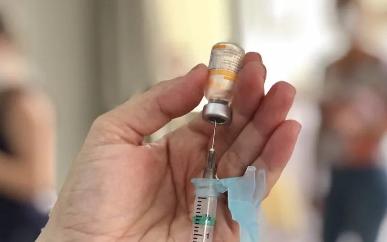 Rio Bom começa a vacinar pessoas acima de 40 anos