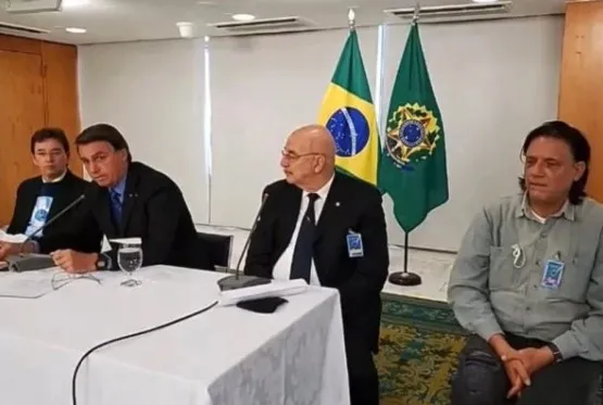 Vídeo mostra reunião de 'ministério paralelo' de Bolsonaro