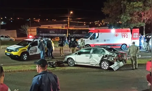 Dois acidentes envolvendo carro e moto deixa três feridos