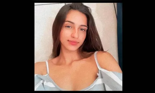 Adolescente coloca piercing em casa e morre de infecção