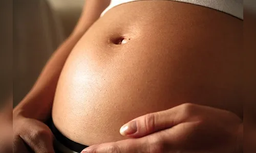 Adolescente de 13 anos fica grávida de trigêmeos no Paraná