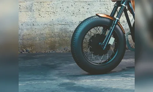 Adolescente de 15 anos é apreendido com motocicleta furtada